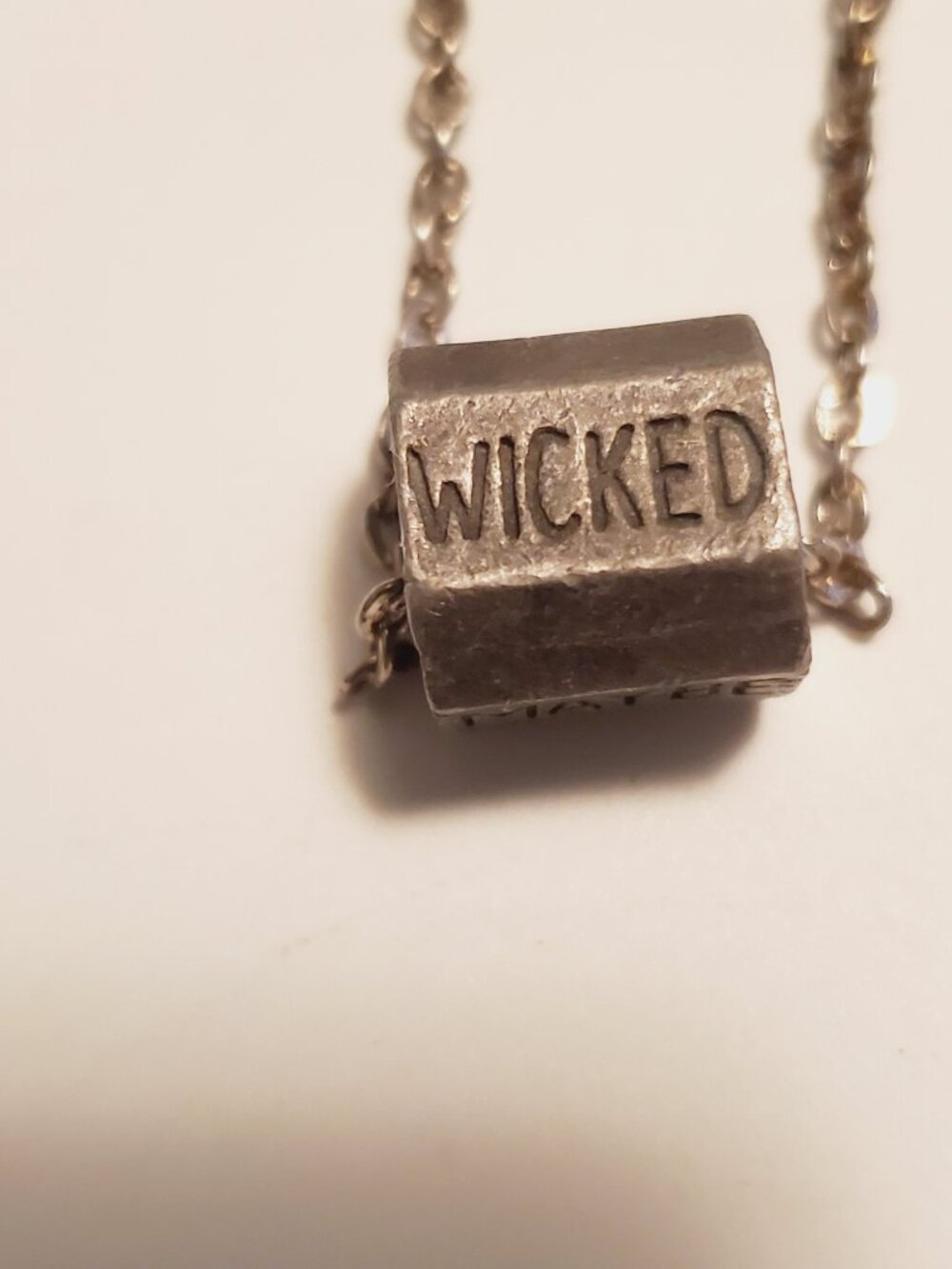 4 Necklaces, items # A-2348-2351, wt. 25 grams. - Picture 3 of 12